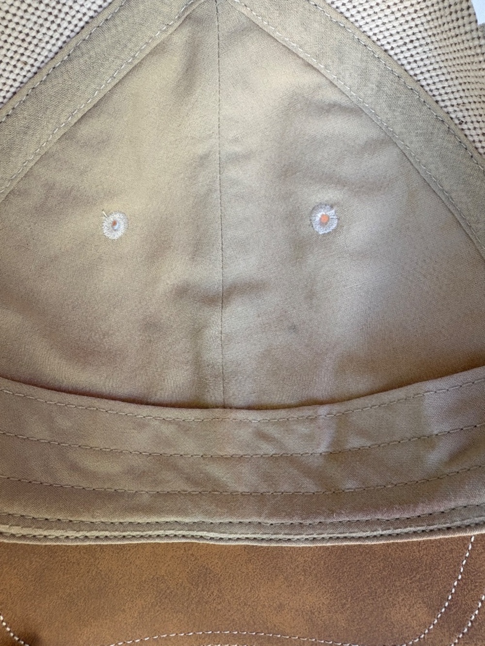Tory Burch Two-Tone Cap Natural Brown - Picture 7 of 9
